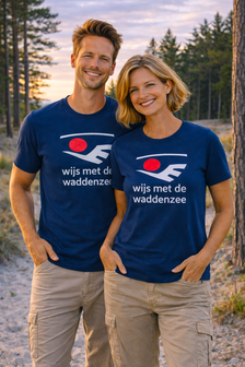 Thomas en Anne Wijs met de waddenzee T-shirt