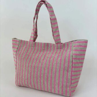 Grote roze shopper met rode strepen.